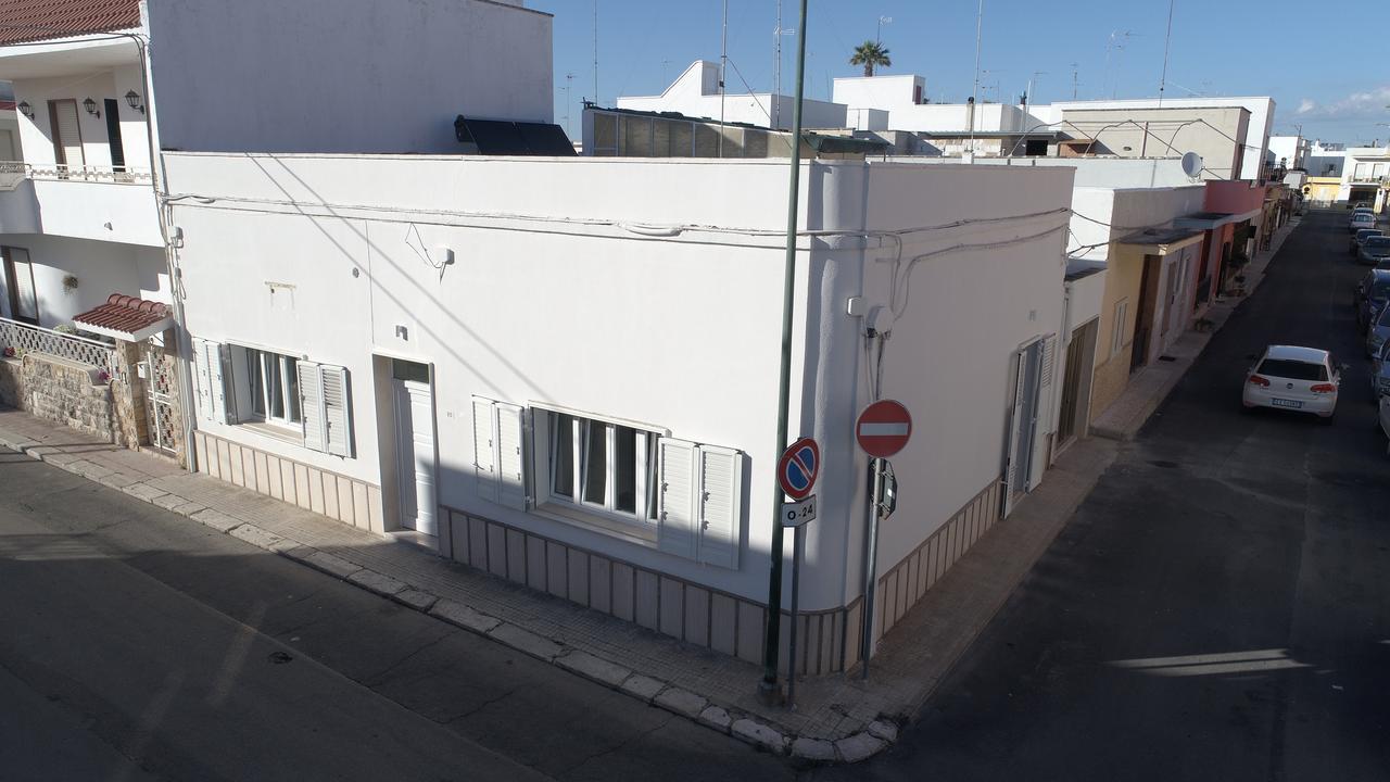 White Aurora Rooms Порто-Чезарео Экстерьер фото